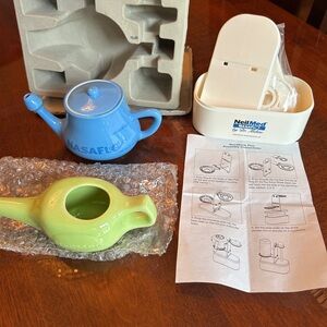 Blue and Green Neti Pot Set and docking station combination new